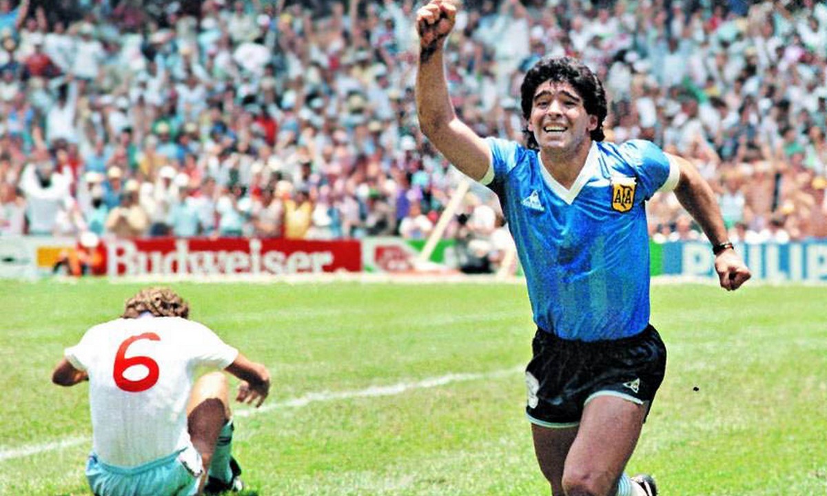Maradona_vs_england.jpg#asset:250887